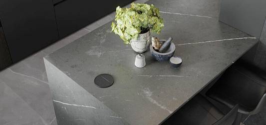 Универсальность темного керамогранита: от минимализма до классики