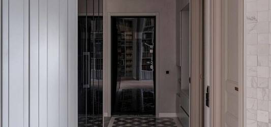 Мозаика как украшение: декоративные акценты в прихожей