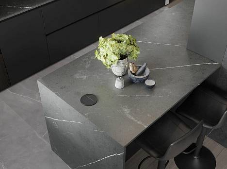 Универсальность темного керамогранита: от минимализма до классики