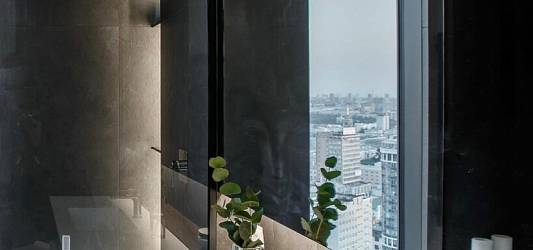 Темный керамогранит в интерьере: технические нюансы и практика применения